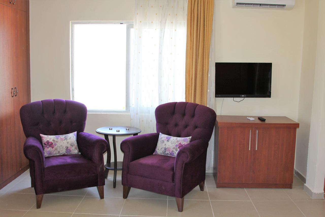 Kasgar Court Hotel Agia Varvara ภายนอก รูปภาพ