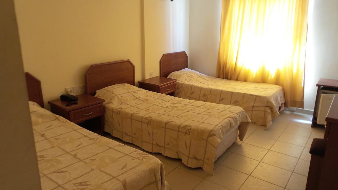 Kasgar Court Hotel Agia Varvara ภายนอก รูปภาพ