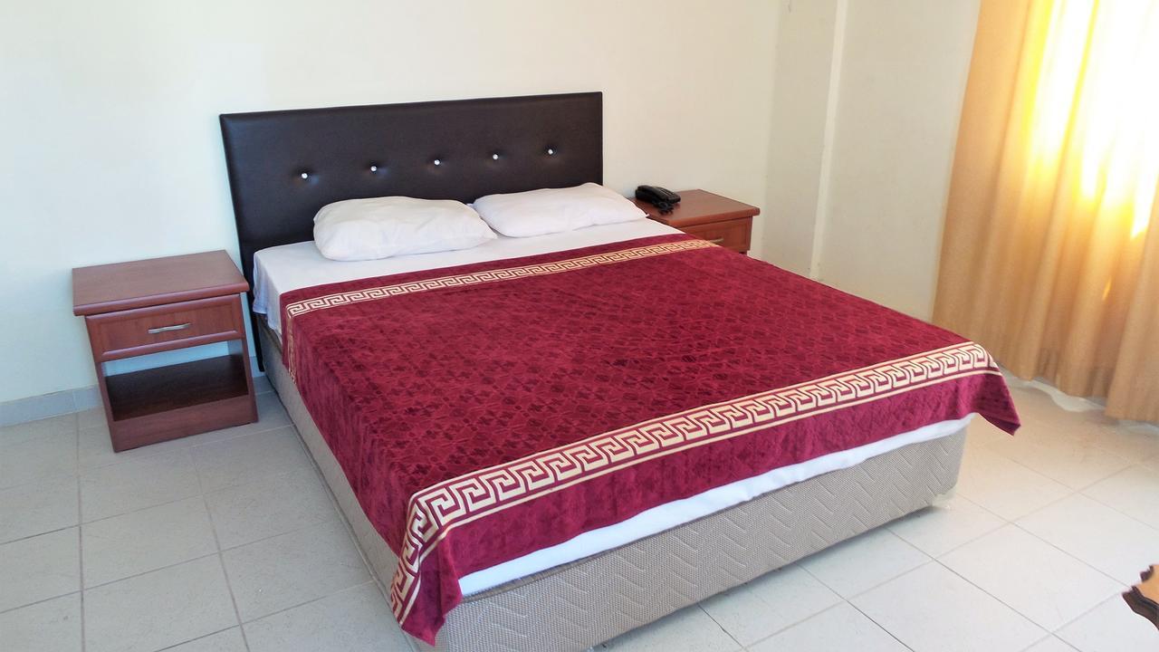 Kasgar Court Hotel Agia Varvara ภายนอก รูปภาพ