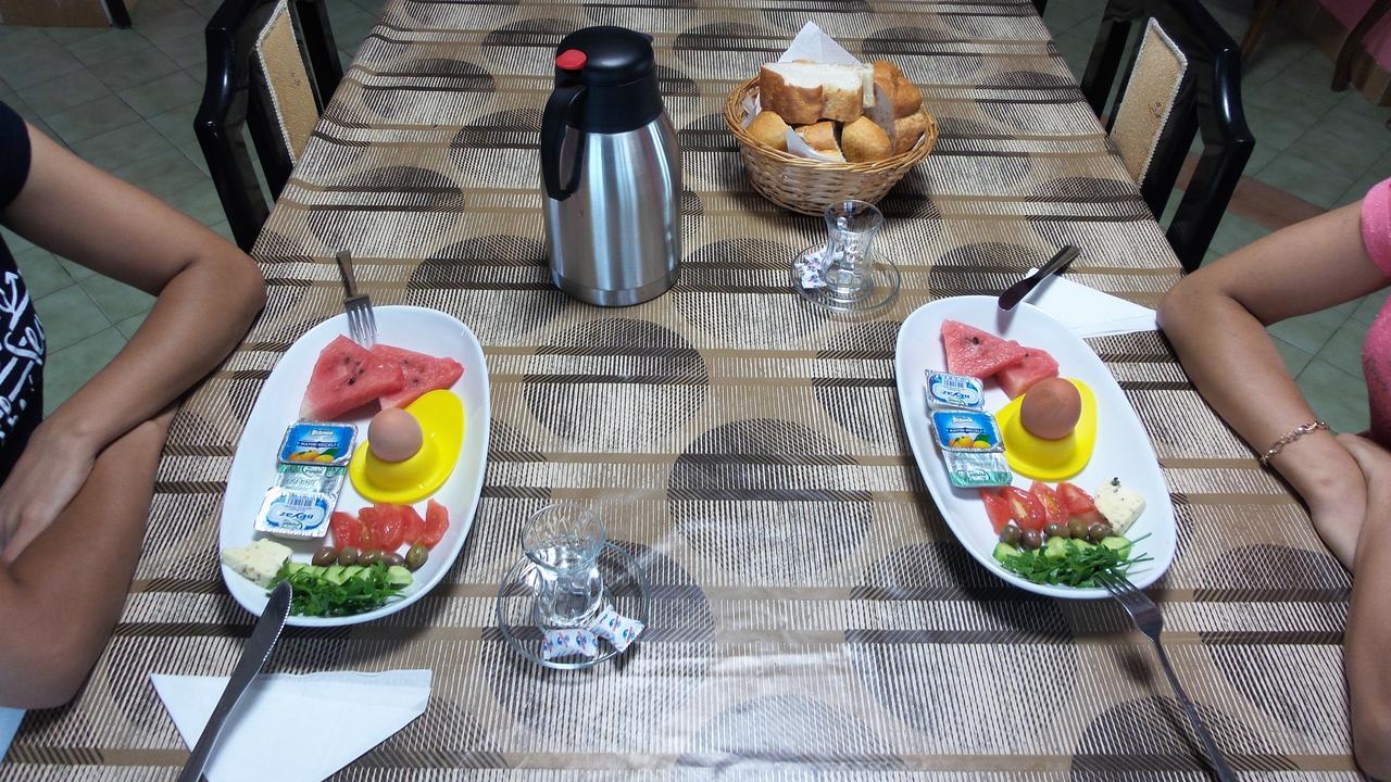 Kasgar Court Hotel Agia Varvara ภายนอก รูปภาพ